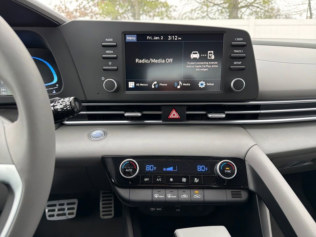 Used 2026 Hyundai Elantra Sport image 19