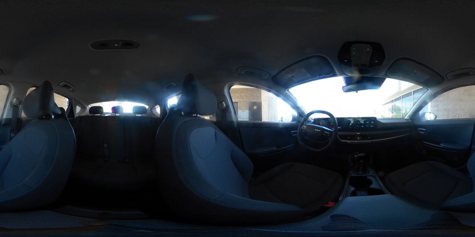 Used 2025 Kia K4 LXS image 41