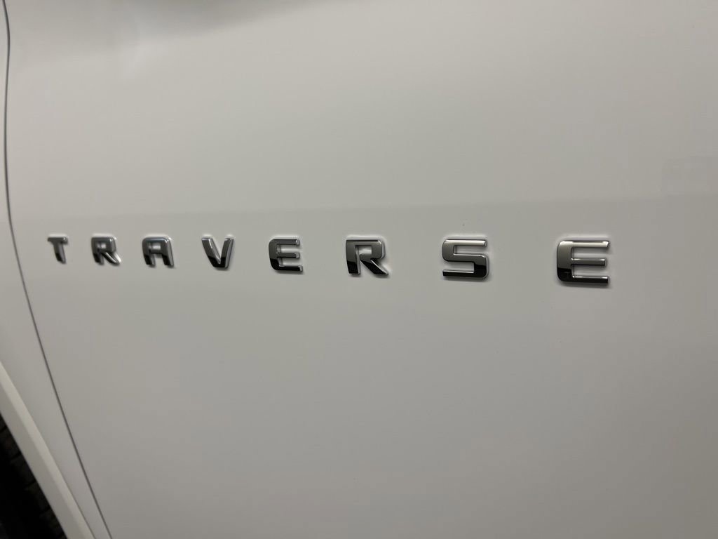 Used 2022 Chevrolet Traverse Premier AWD/4WD image 41