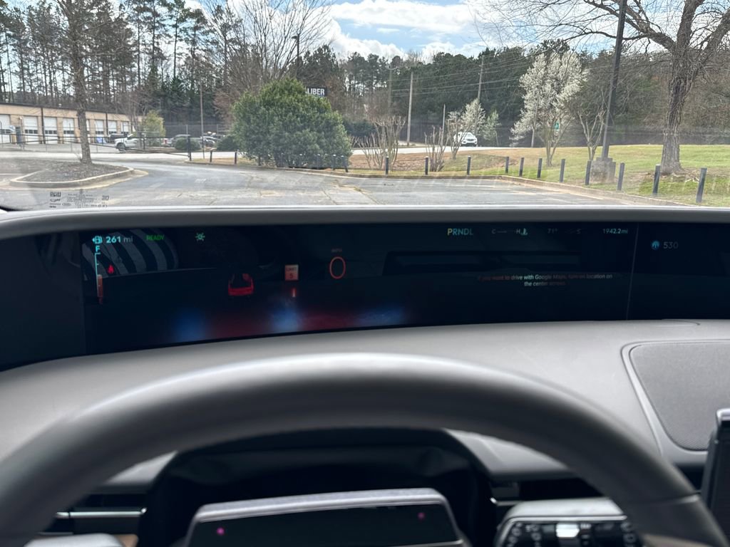 Used 2025 Lincoln Nautilus Reserve image 8