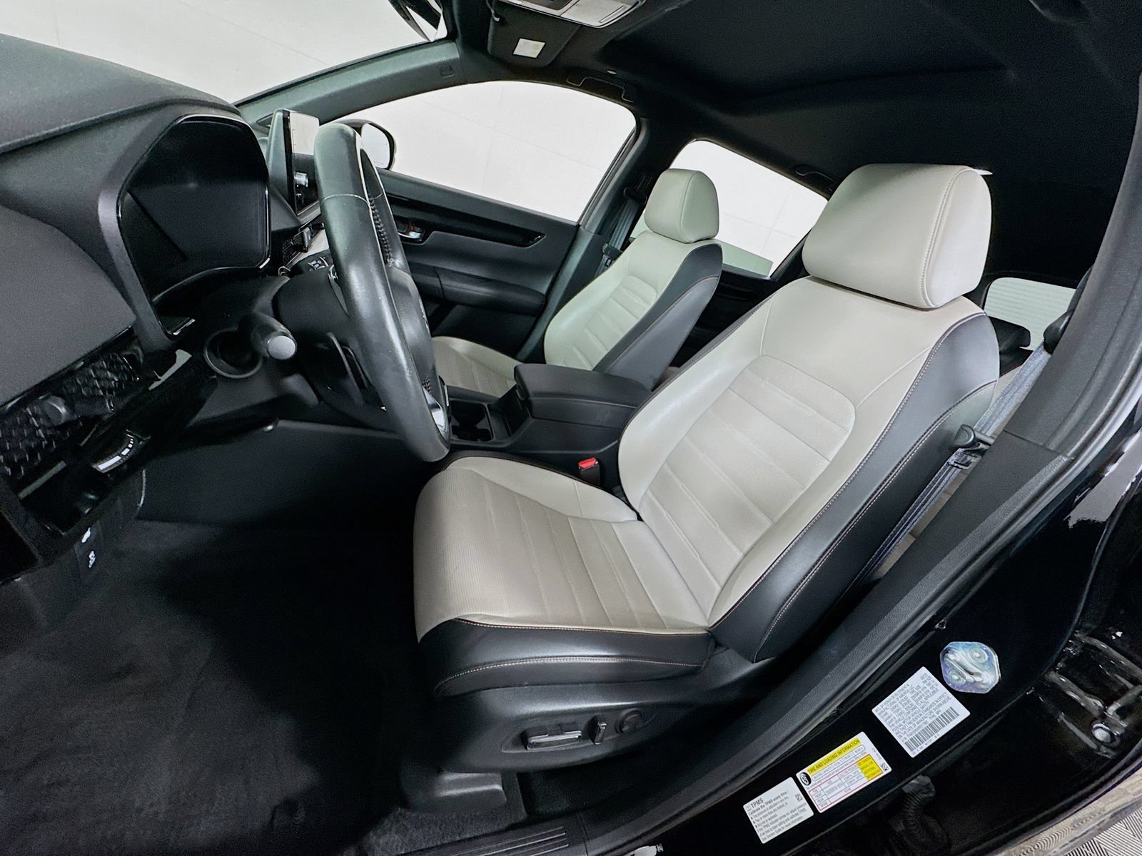 Used 2024 Honda CR-V Sport Touring image 12