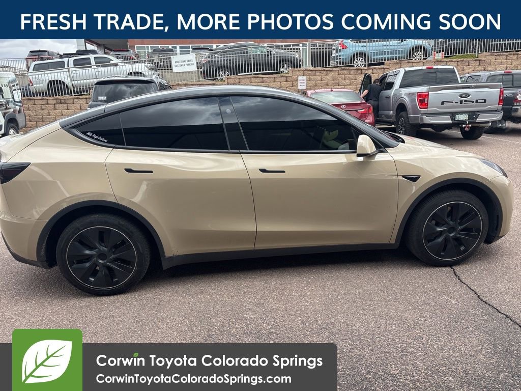 Used 2024 Tesla Model Y Long Range AWD/4WD image 8