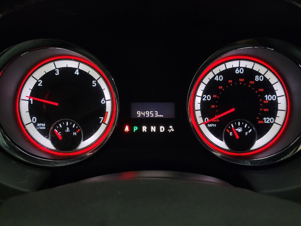 Used 2018 Dodge Grand Caravan SE FWD image 23