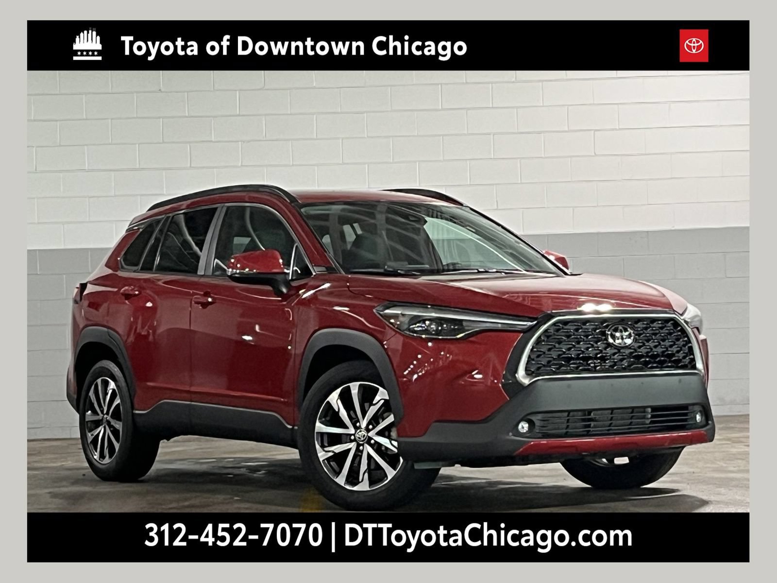Used 2022 Toyota Corolla Cross XLE w/ Convenience Package AWD/4WD image 1