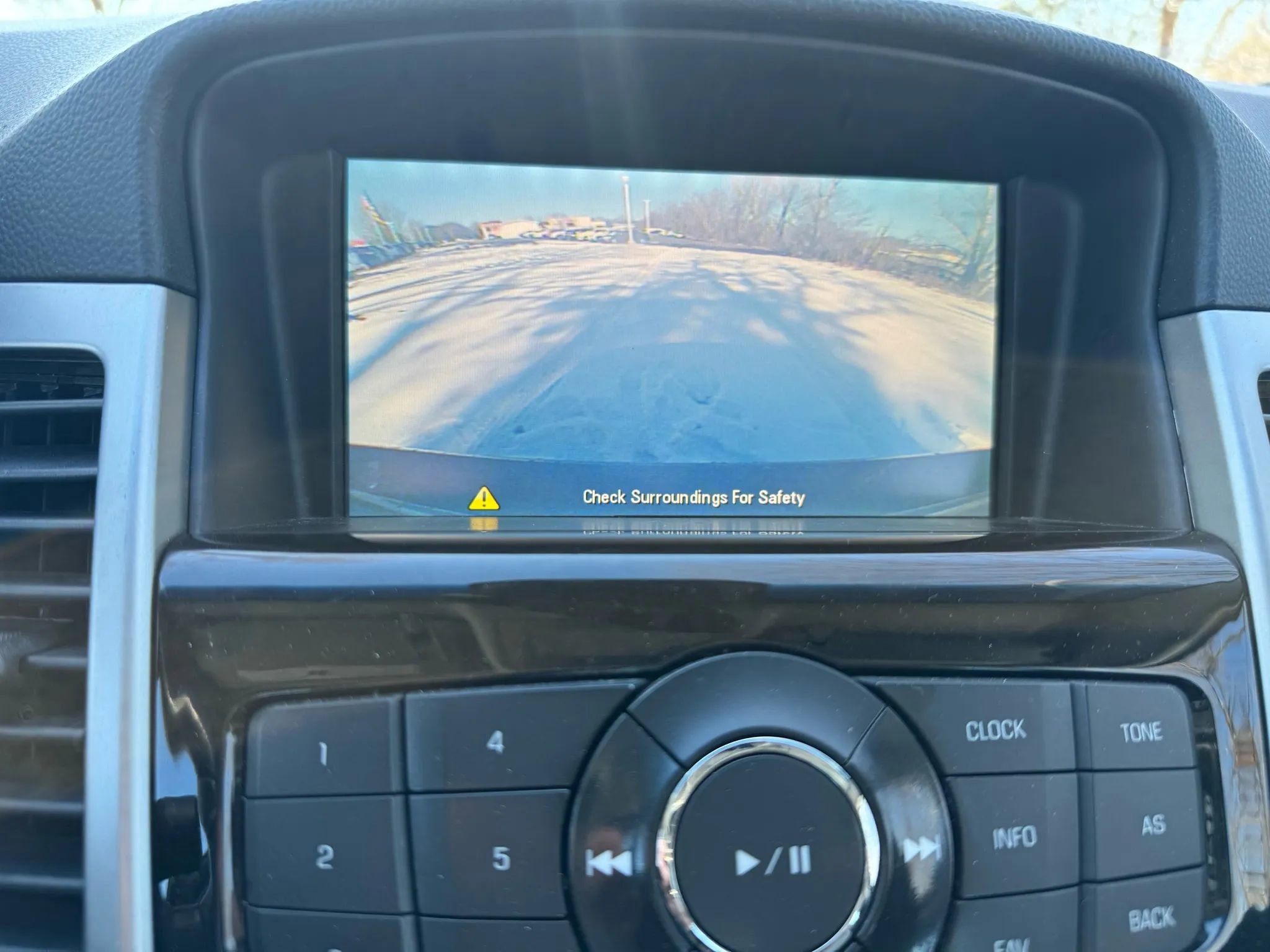 Used 2014 Chevrolet Cruze LT image 30