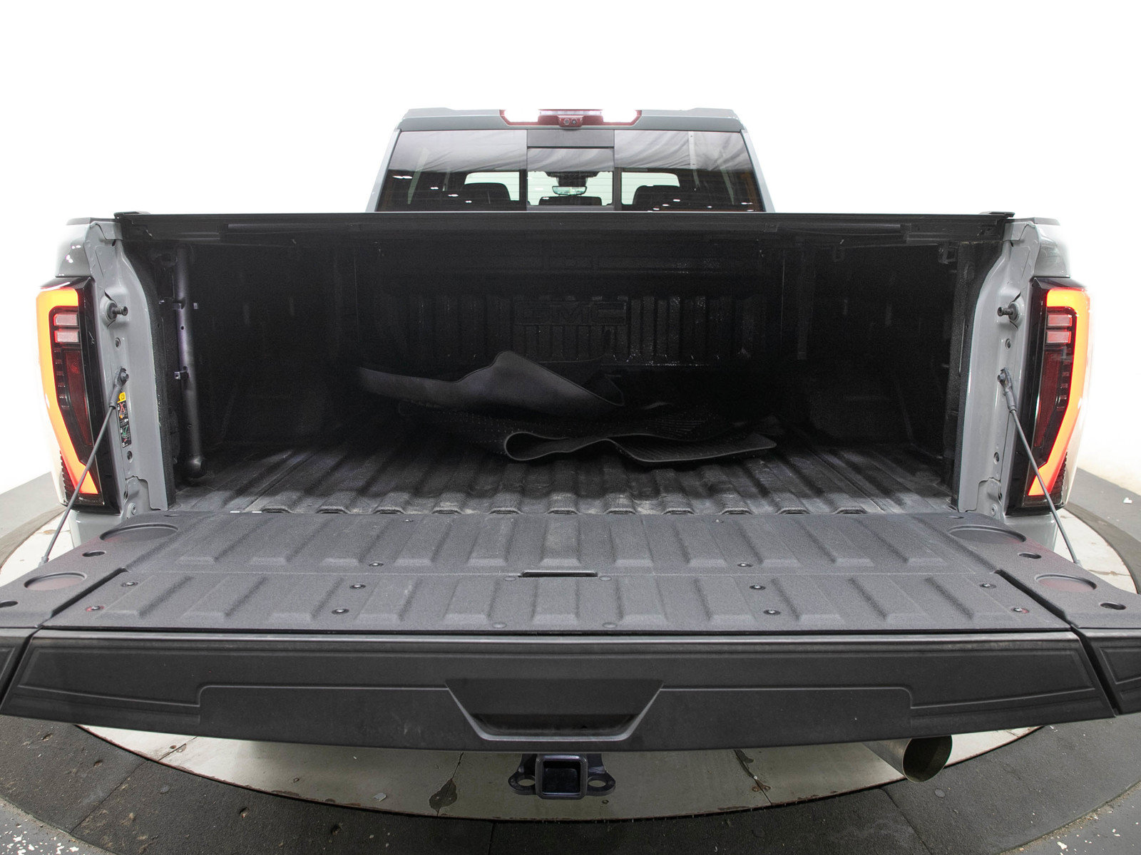 Used 2025 GMC Sierra 2500 AT4 w/ AT4 Premium Plus Package AWD/4WD image 17