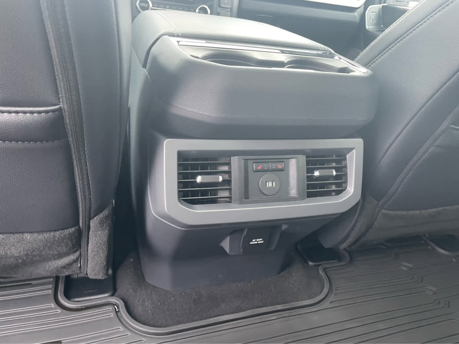 Used 2026 Ford F350 Lariat w/ FX4 Off-Road Package image 35