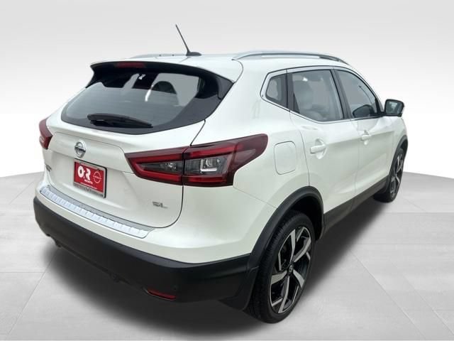 Used 2022 Nissan Rogue Sport SL FWD image 9