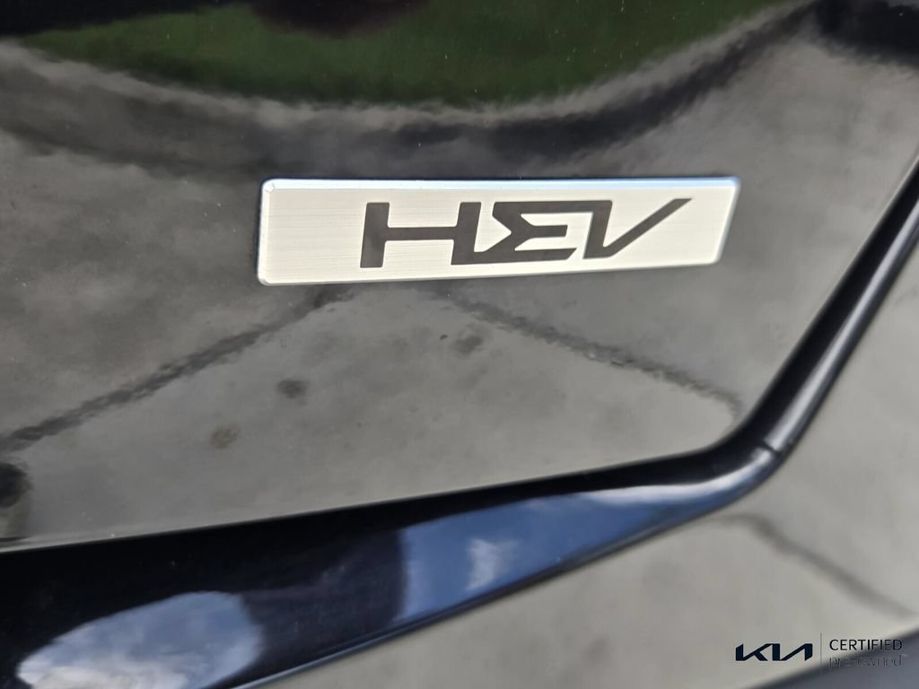 Certified 2025 Kia Sorento EX FWD image 18