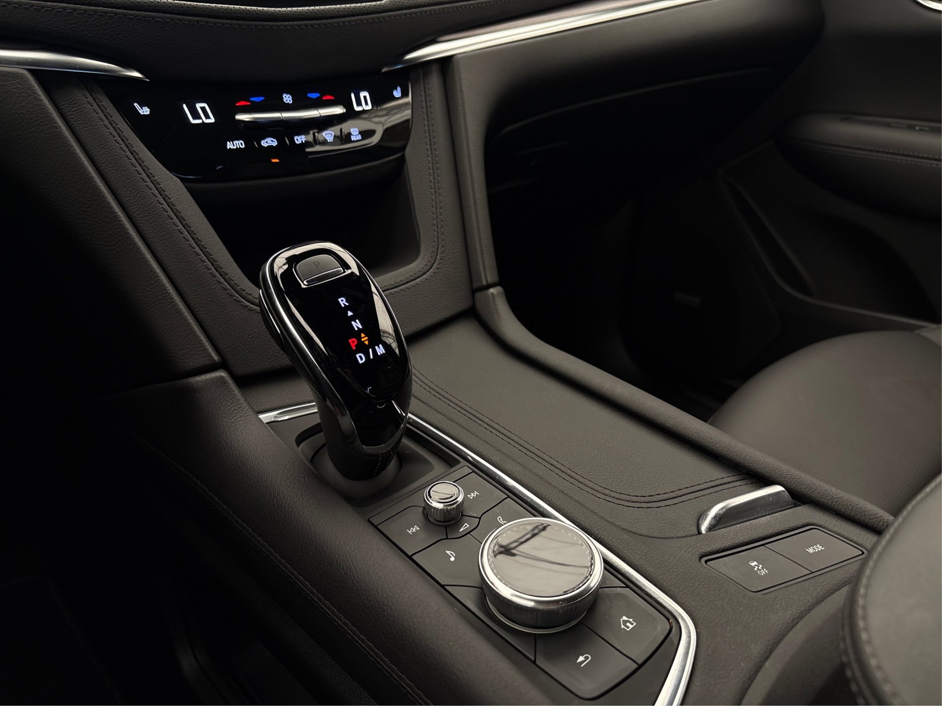 New 2026 Cadillac XT5 Luxury FWD image 29