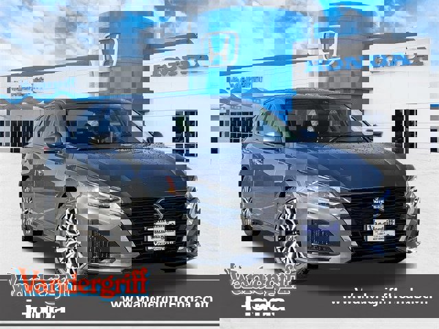 Used 2023 Nissan Altima 2.5 SV