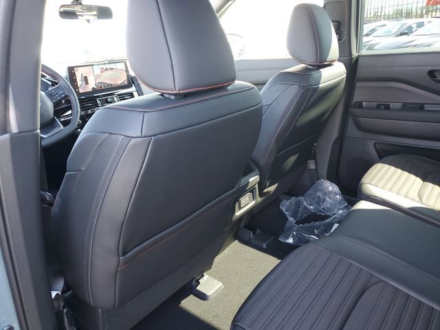 New 2026 Nissan Pathfinder Rock Creek image 17