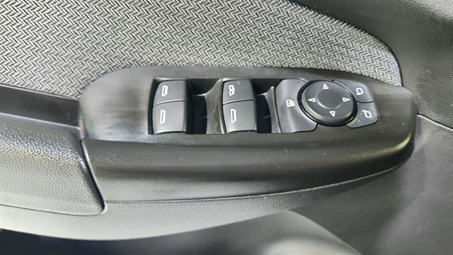 Used 2023 Chevrolet TrailBlazer LT w/ Convenience Package FWD image 19