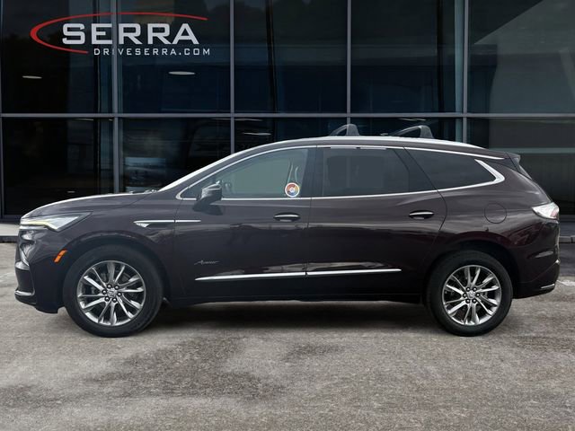 Used 2023 Buick Enclave Avenir w/ Avenir Technology Package AWD/4WD image 2