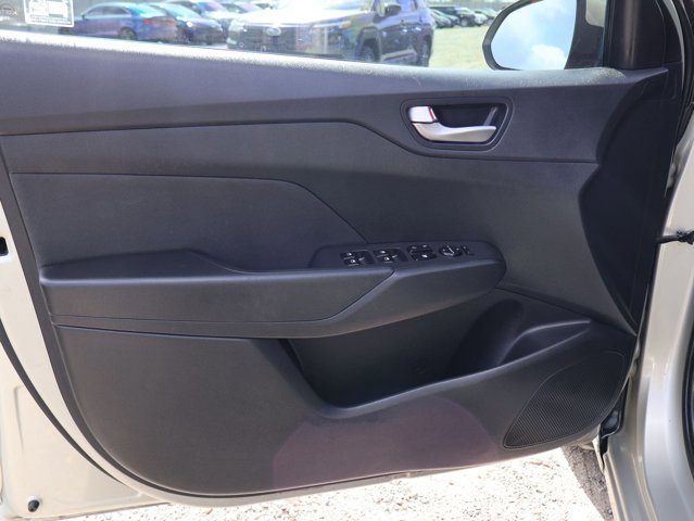 Used 2019 Hyundai Accent SE FWD image 10