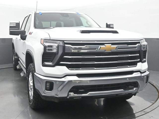 Used 2025 Chevrolet Silverado 2500 LTZ w/ LTZ Premium Package AWD/4WD image 8