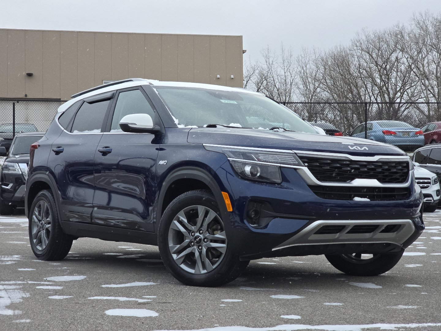 Used 2022 Kia Seltos S image 2