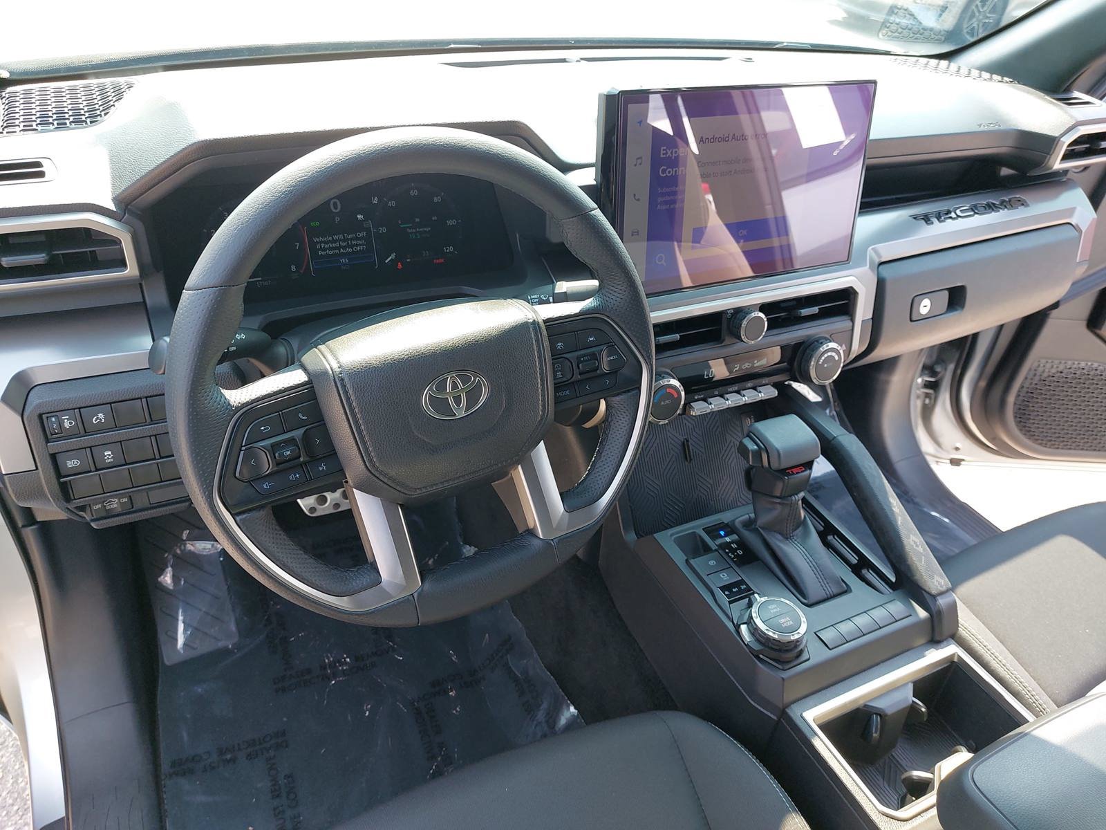 Used 2025 Toyota Tacoma TRD Sport AWD/4WD image 17