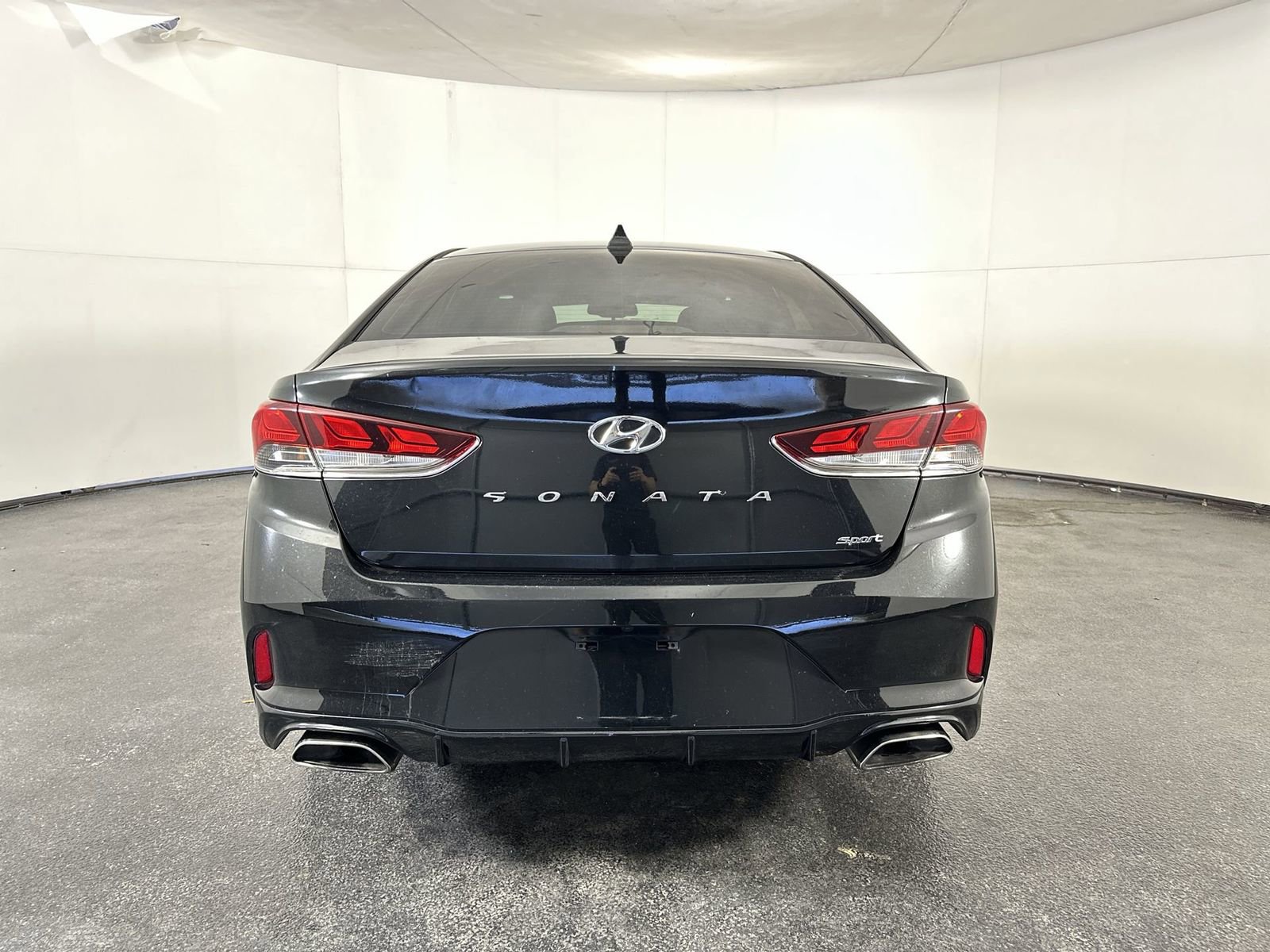 Used 2018 Hyundai Sonata Sport w/ Cargo Package image 10