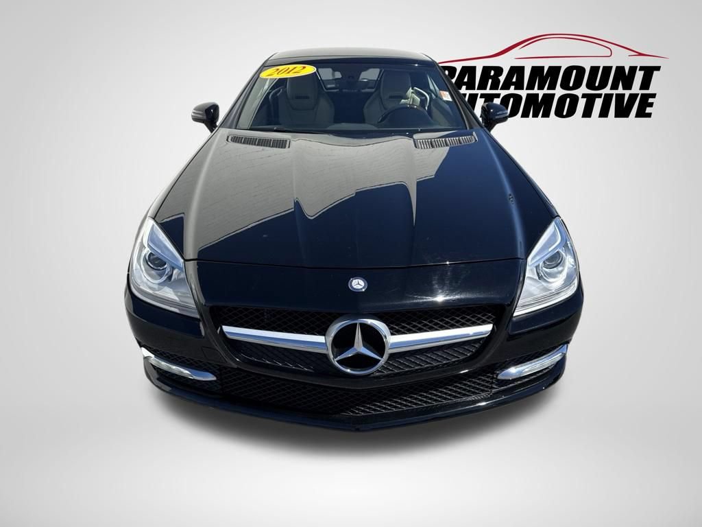 Used 2012 Mercedes-Benz SLK 350 image 2