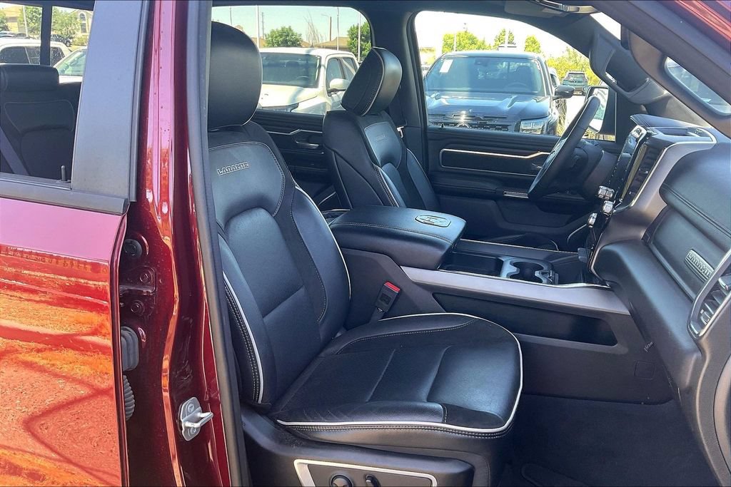 Used 2025 RAM 1500 Laramie AWD/4WD image 7