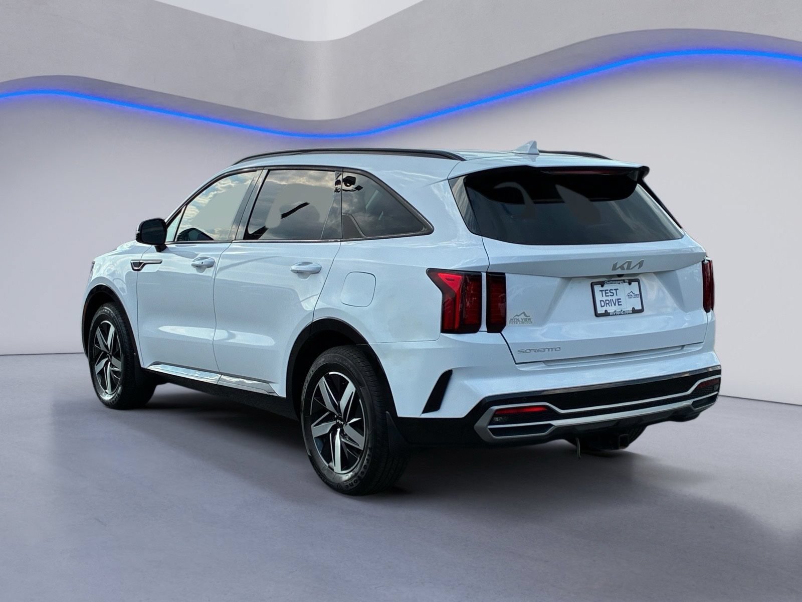 Used 2023 Kia Sorento S FWD image 6