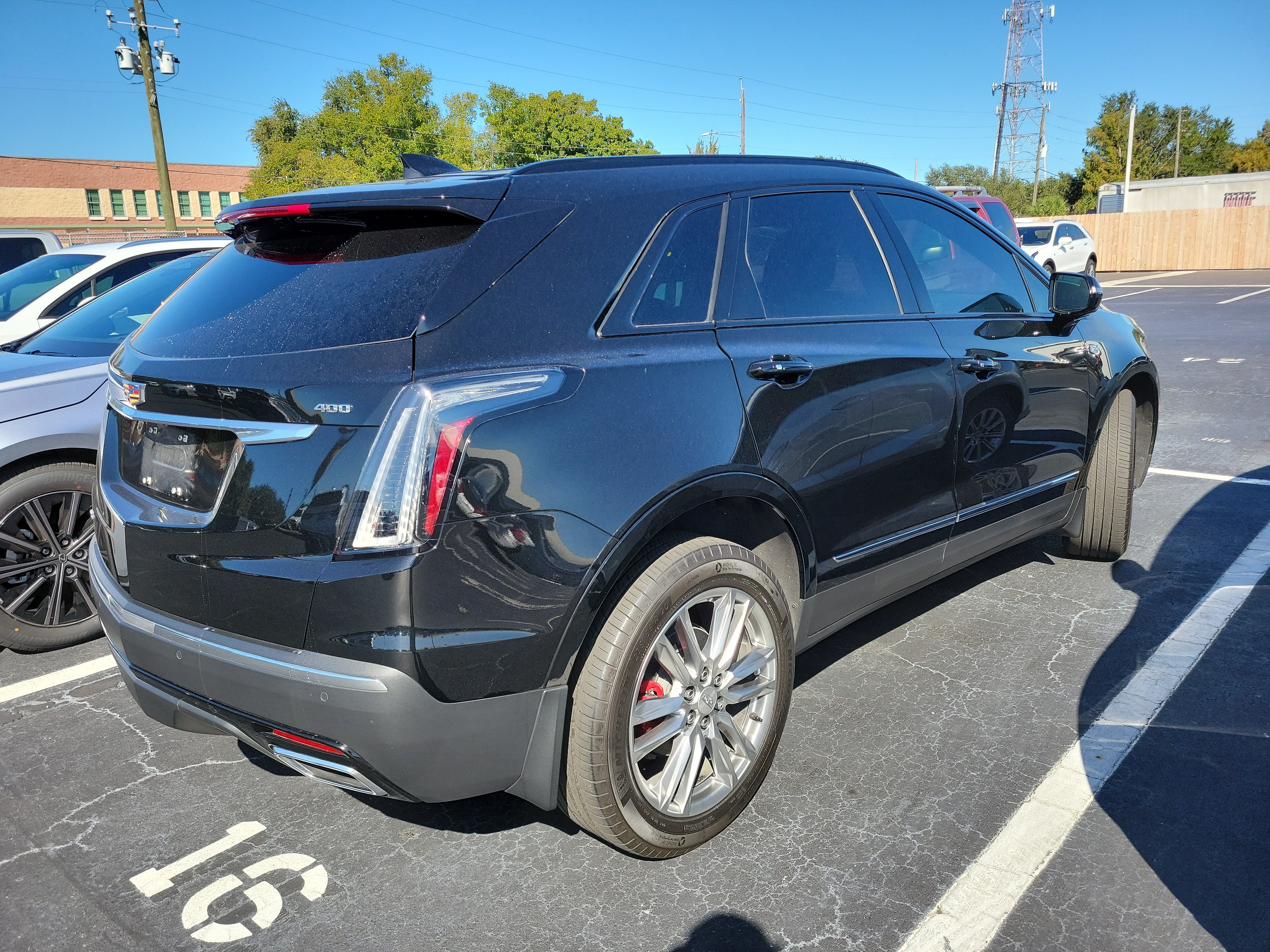 Used 2023 Cadillac XT5 Sportv AWD/4WD image 3