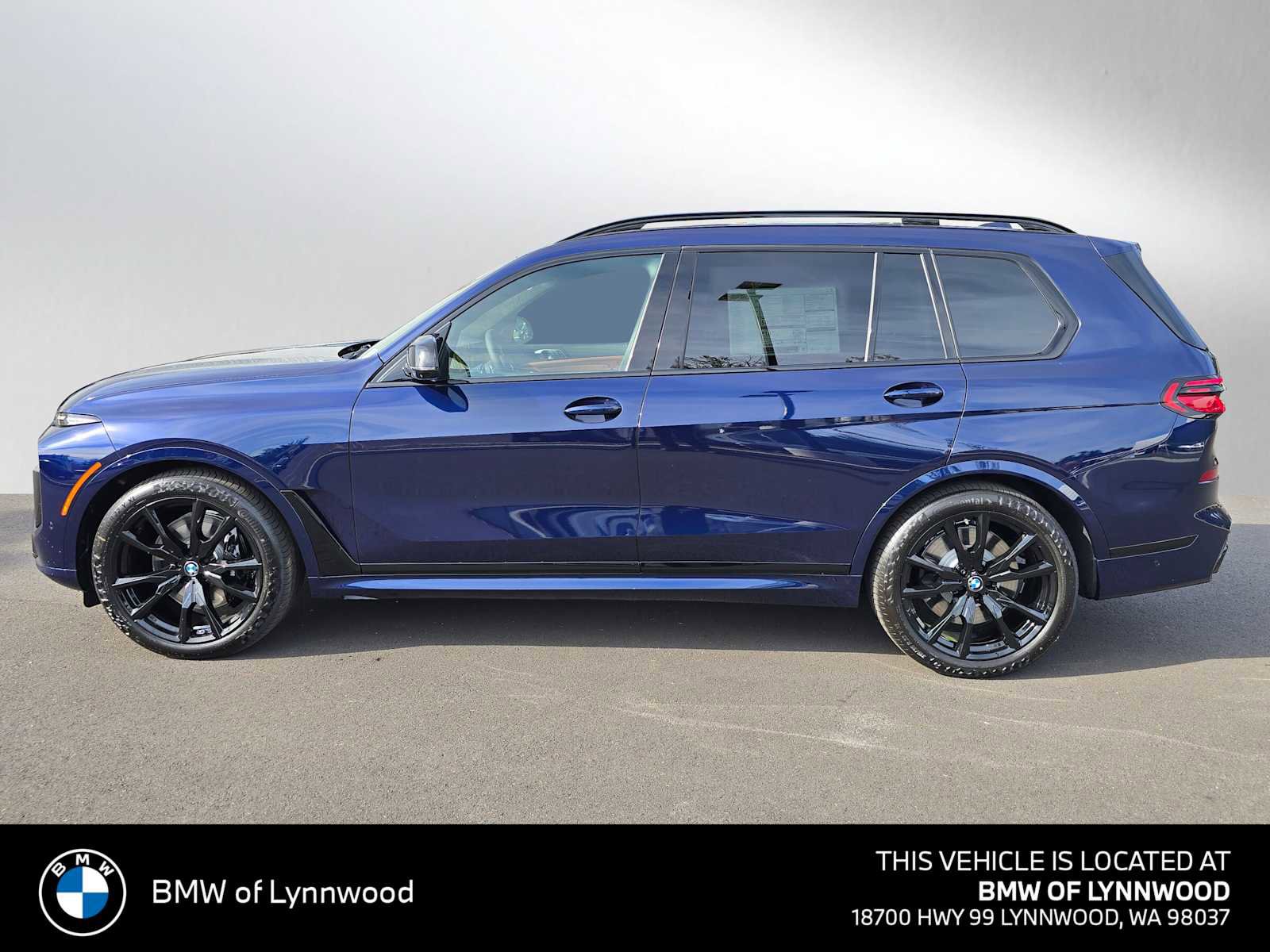 New 2026 BMW X7 M60i image 6