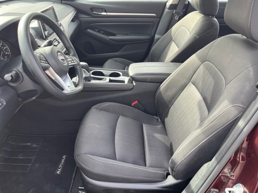 Used 2023 Nissan Altima 2.5 SV image 5