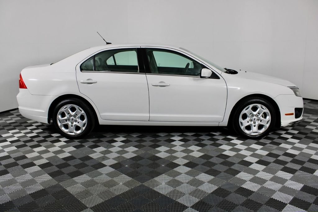 Used 2010 Ford Fusion SE FWD image 8