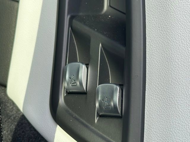 Certified 2025 BMW X7 xDrive40i w/ Premium Package image 36