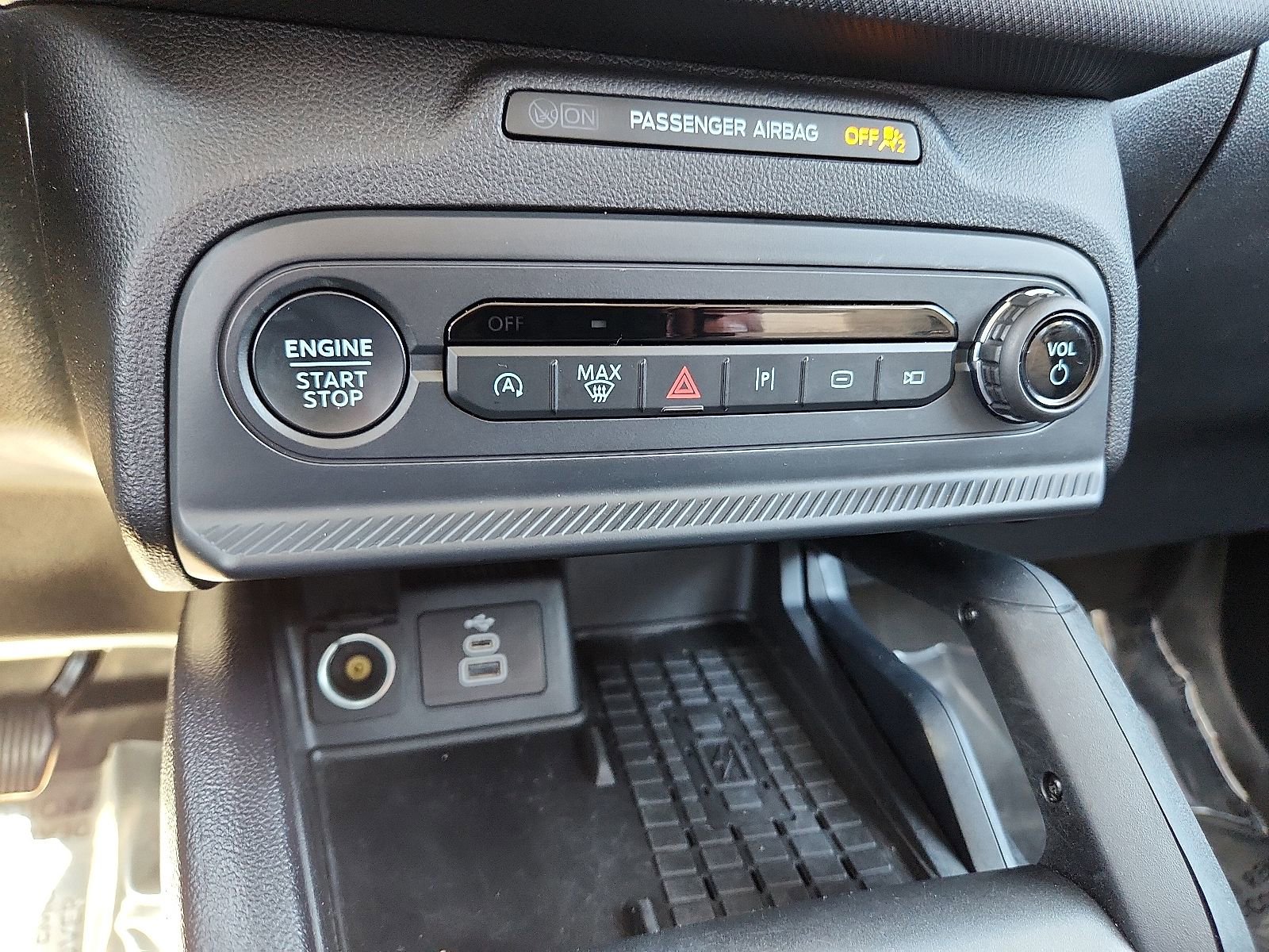 Used 2025 Ford Bronco Sport Badlands image 15