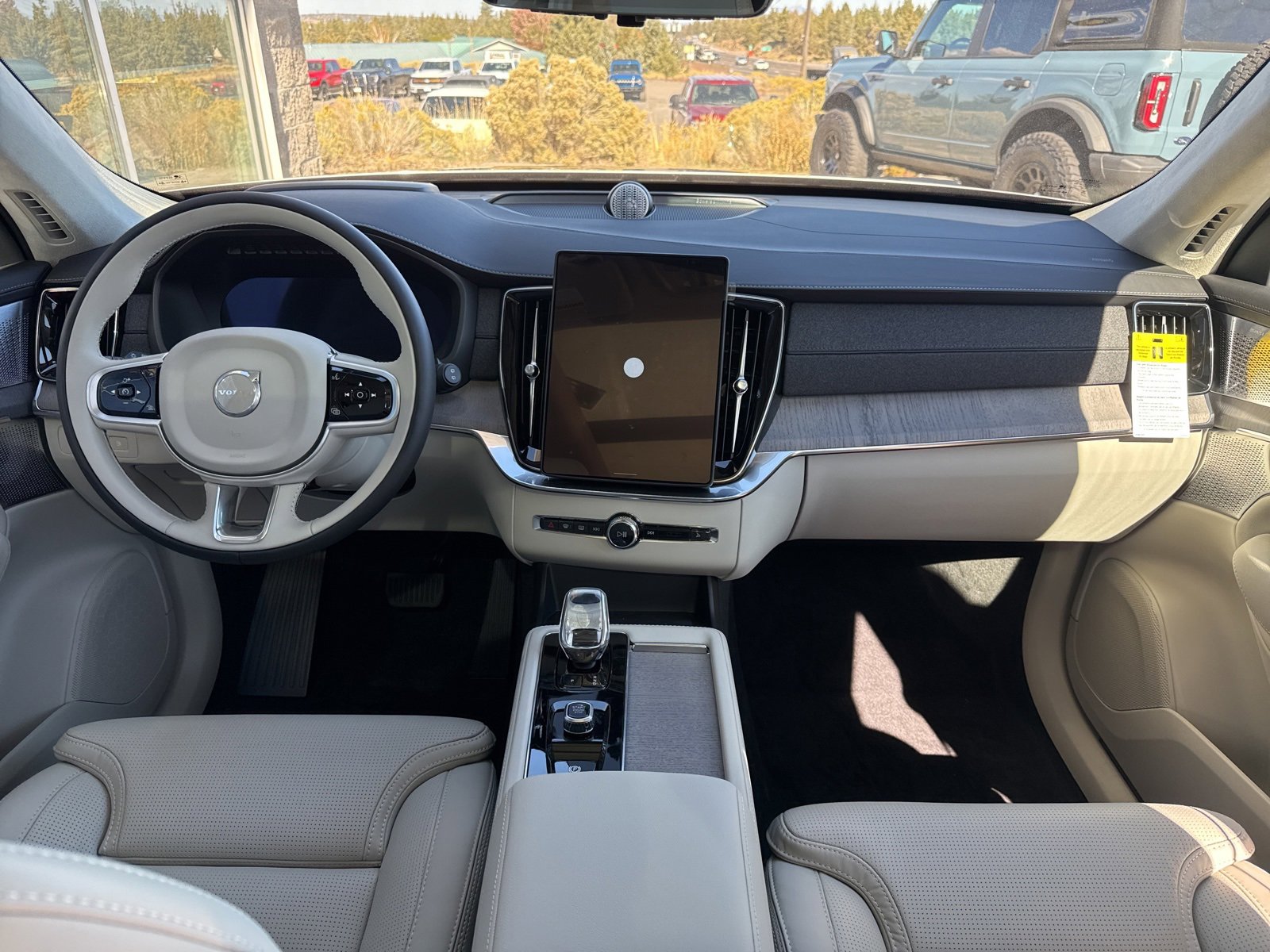 New 2026 Volvo XC90 T8 Ultra image 18
