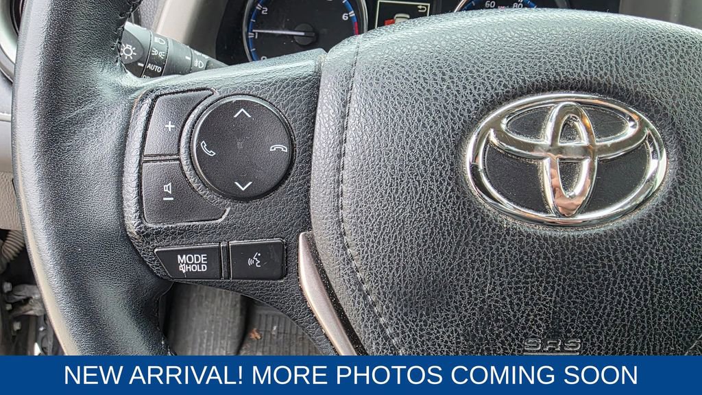 Used 2016 Toyota RAV4 Limited image 16