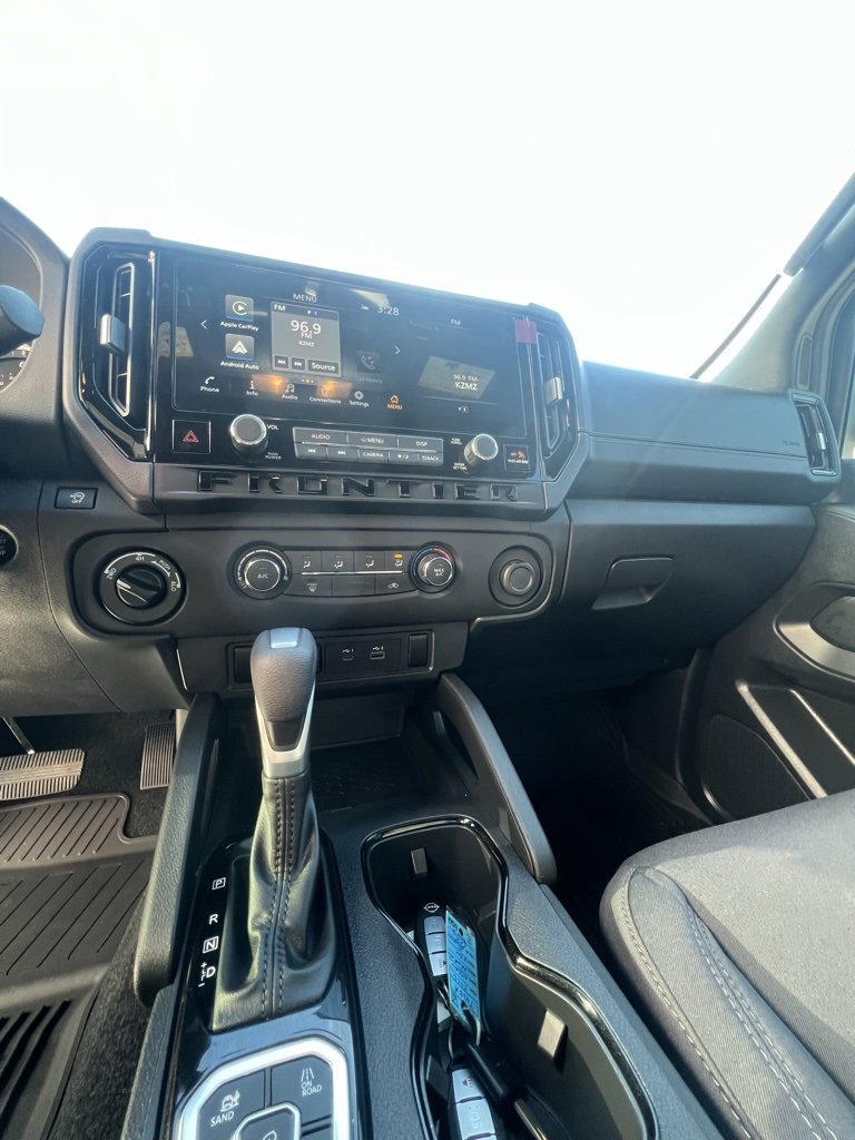 Used 2026 Nissan Frontier SV w/ Tow Package image 14