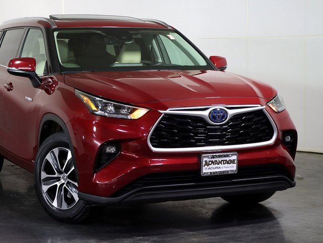 Used 2020 Toyota Highlander XLE image 6