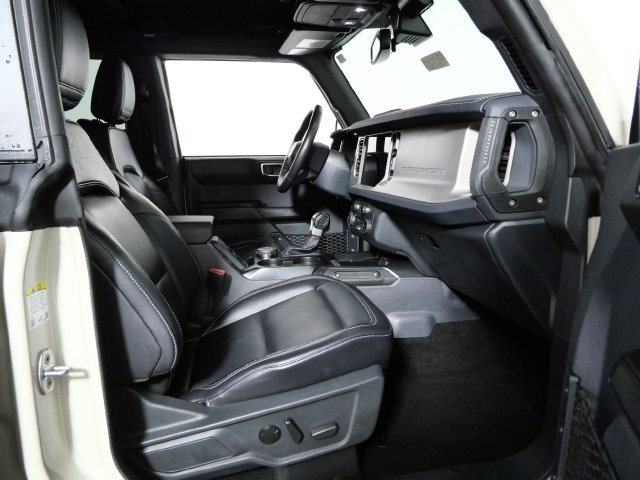 Certified 2025 Ford Bronco Outer Banks AWD/4WD image 10