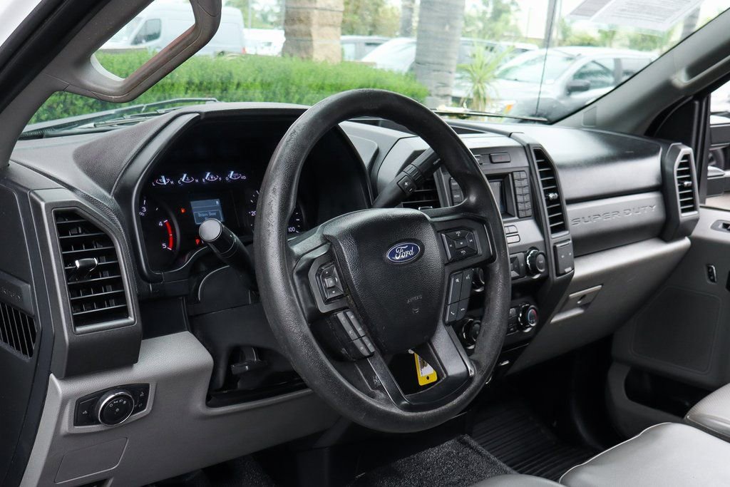 Used 2019 Ford F550 2WD Regular Cab Super Duty image 21