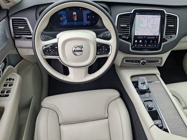 Used 2023 Volvo XC90 B6 Ultimate AWD/4WD image 12