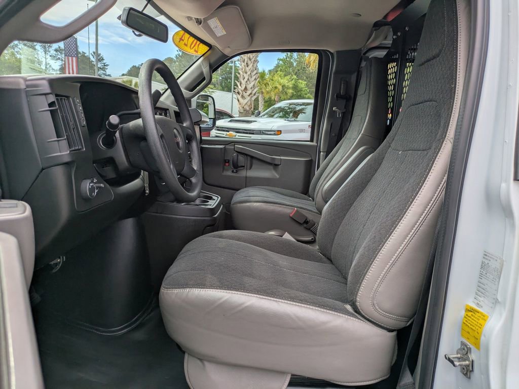 Used 2024 GMC Savana 2500 w/ Driver Convenience Package RWD image 30