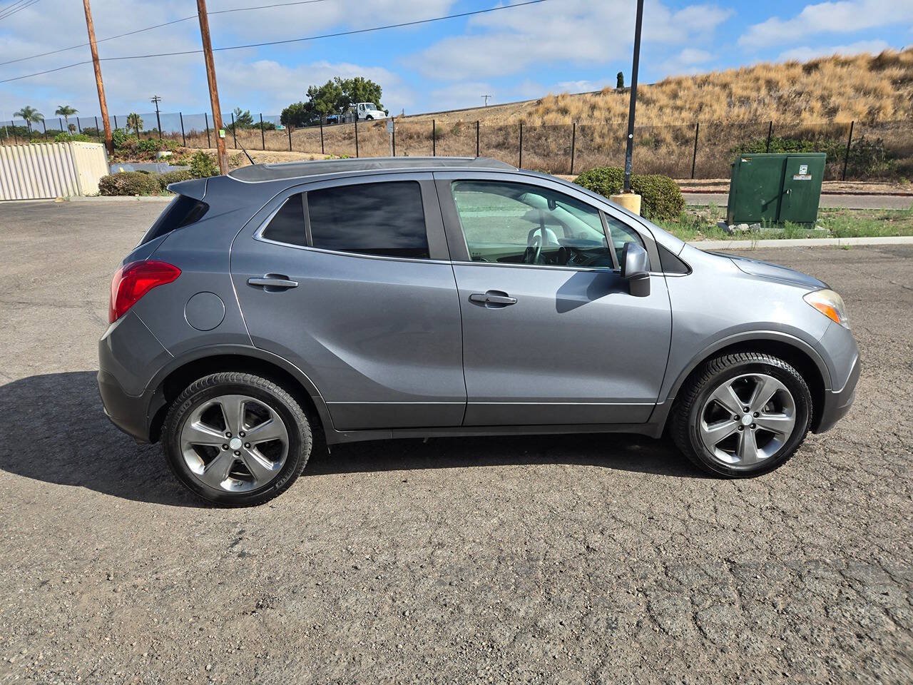Used 2013 Buick Encore FWD image 17