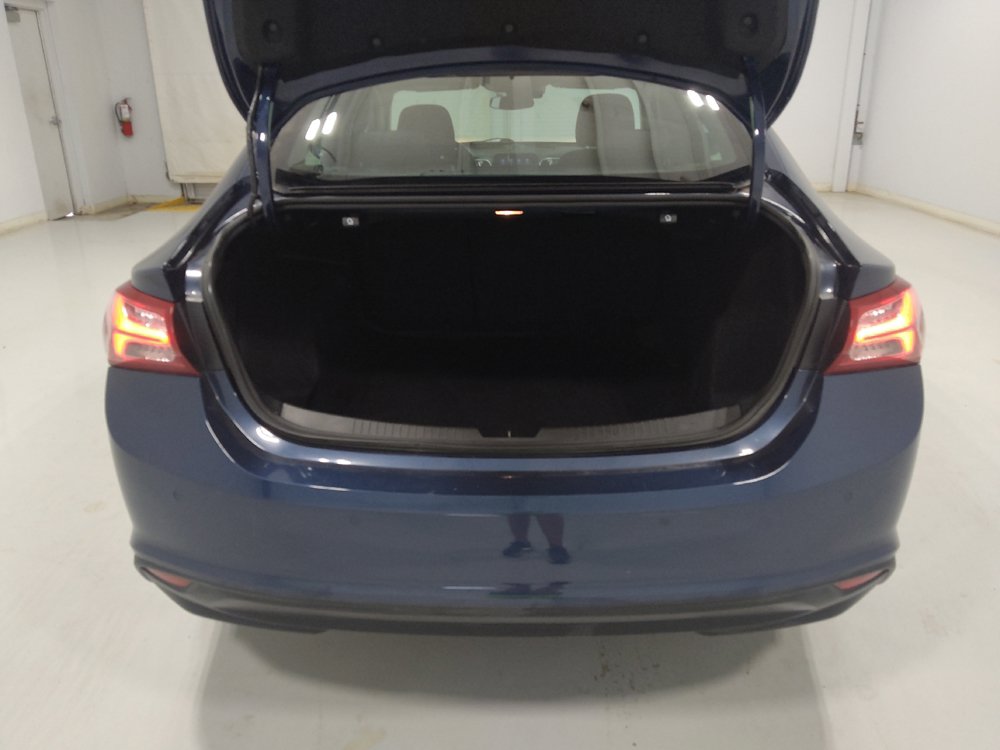 Used 2022 Chevrolet Malibu LT FWD image 29