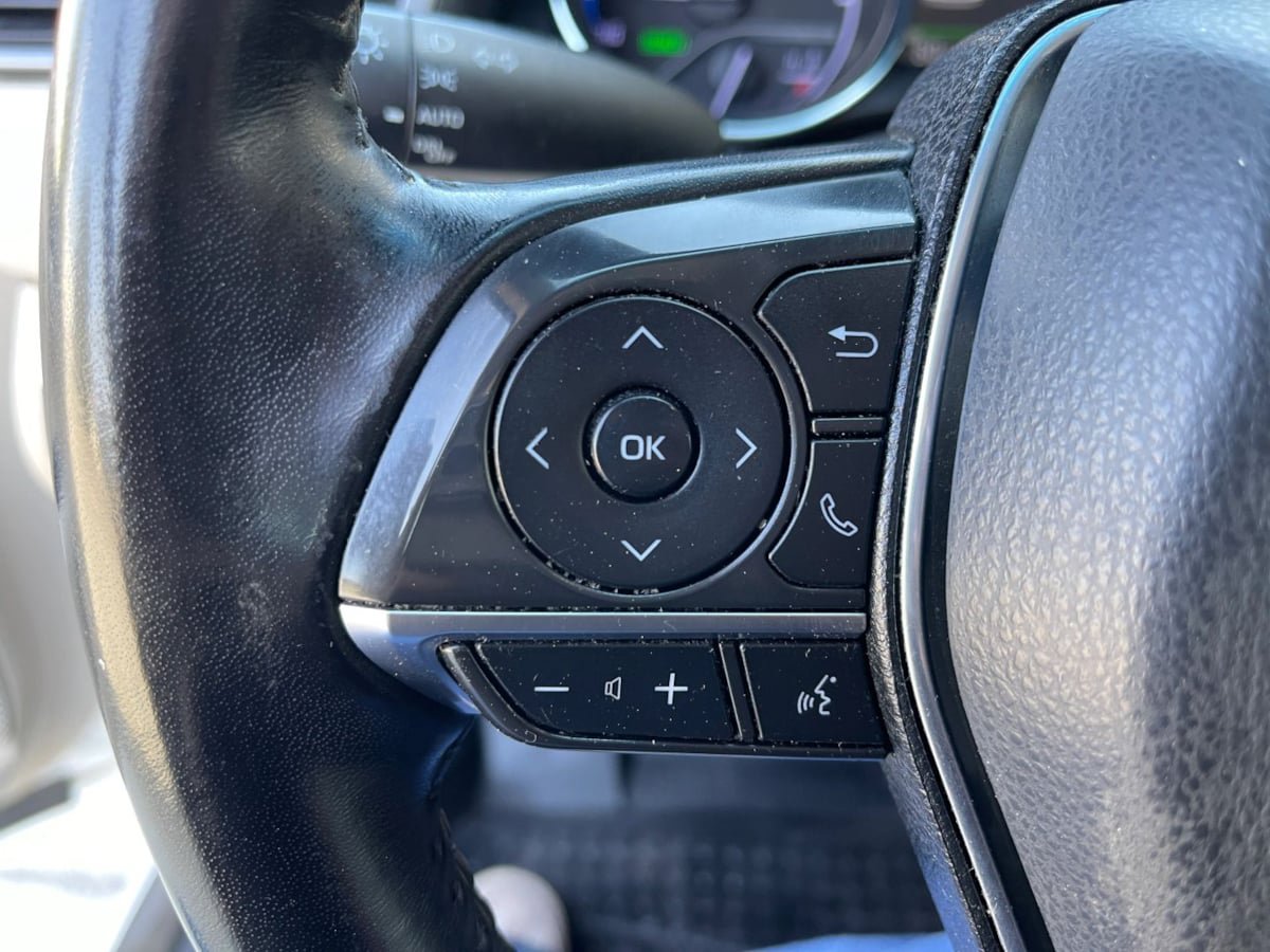 Used 2019 Toyota Camry XLE w/ Driver Assist Package FWD image 25