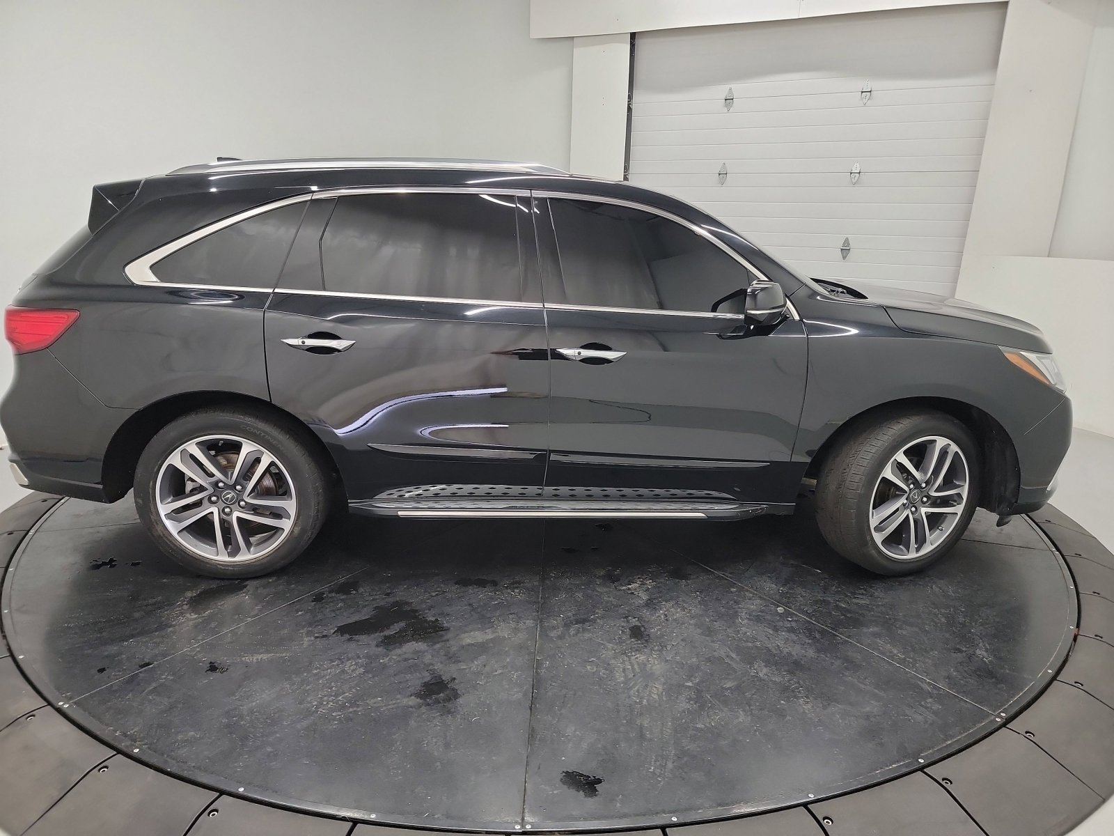 Used 2017 Acura MDX SH-AWD w/ Advance Package image 11