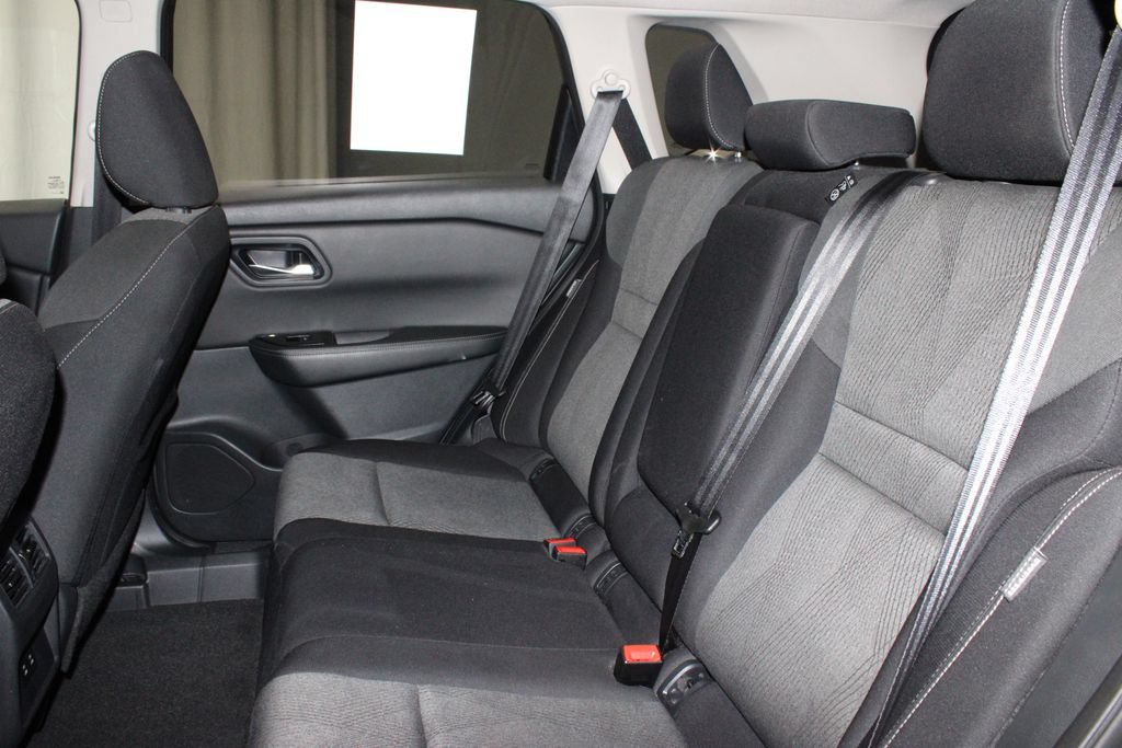 Certified 2024 Nissan Rogue SV AWD/4WD image 21