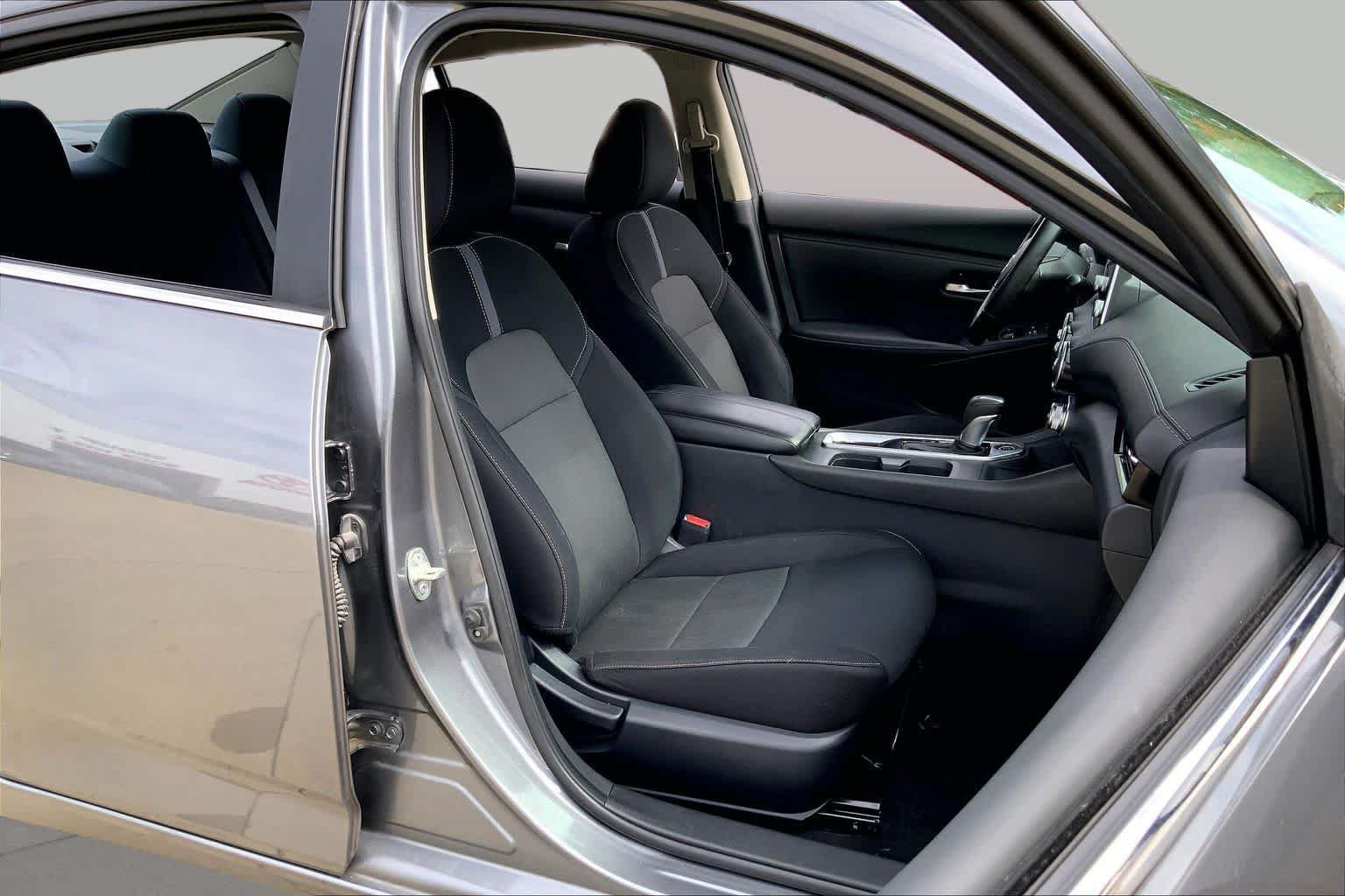 Used 2021 Nissan Sentra SV FWD image 9