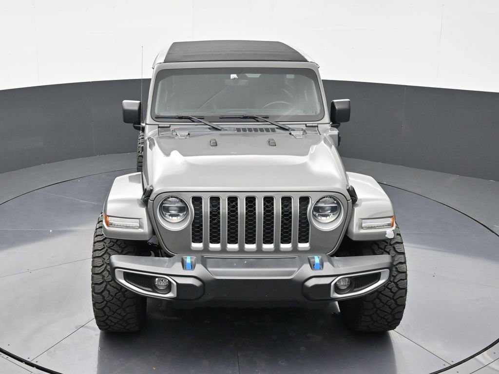Used 2022 Jeep Wrangler Unlimited Sahara AWD/4WD image 19