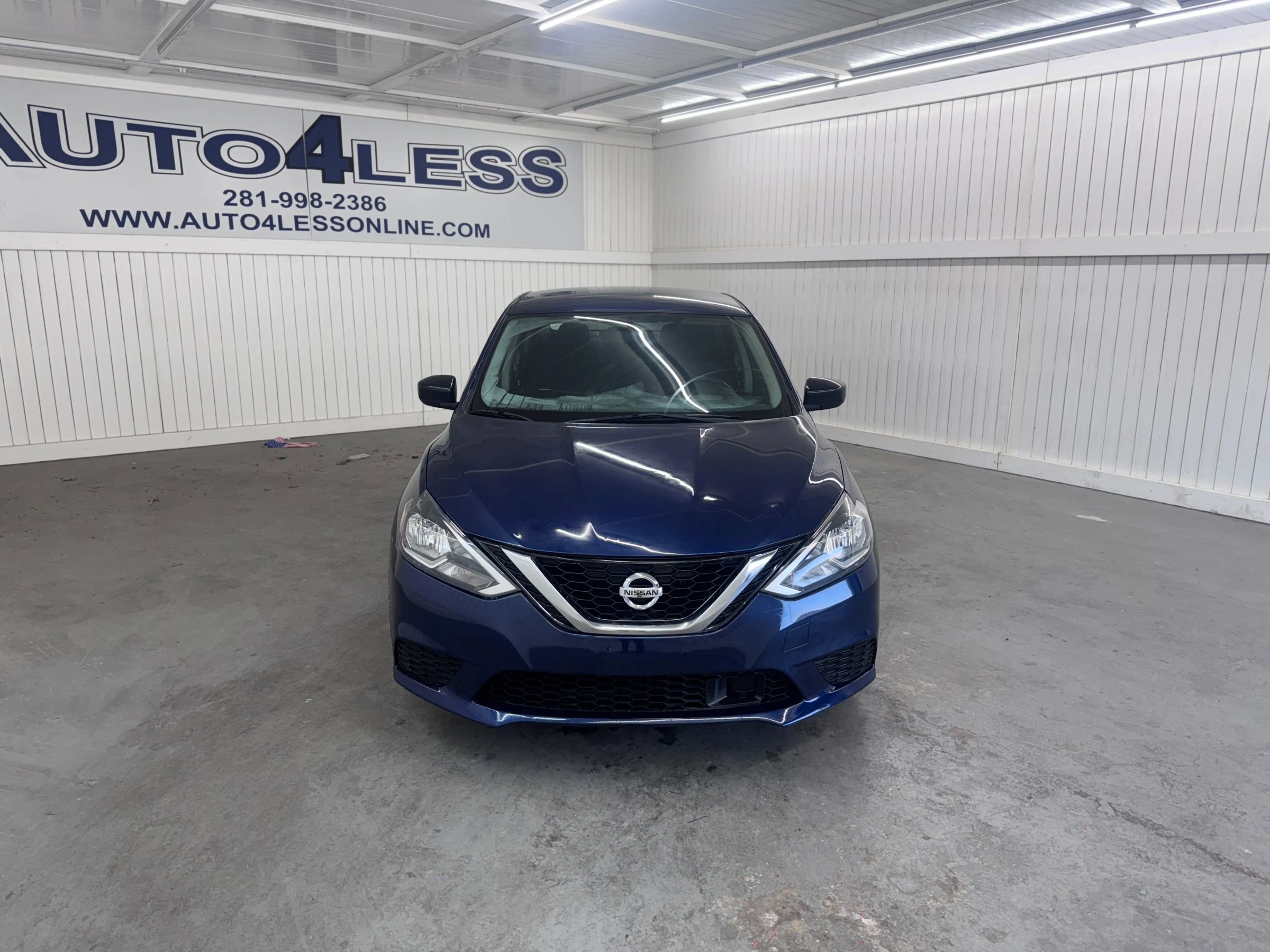 Used 2019 Nissan Sentra SV FWD image 2