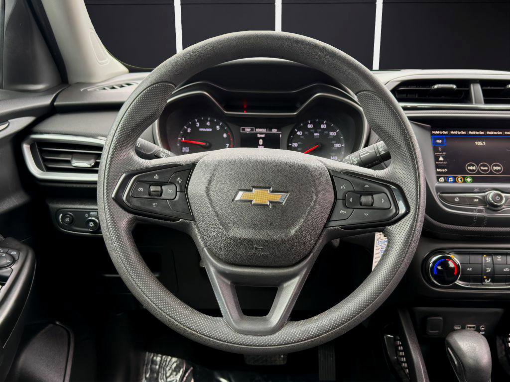 Used 2021 Chevrolet TrailBlazer LS image 16