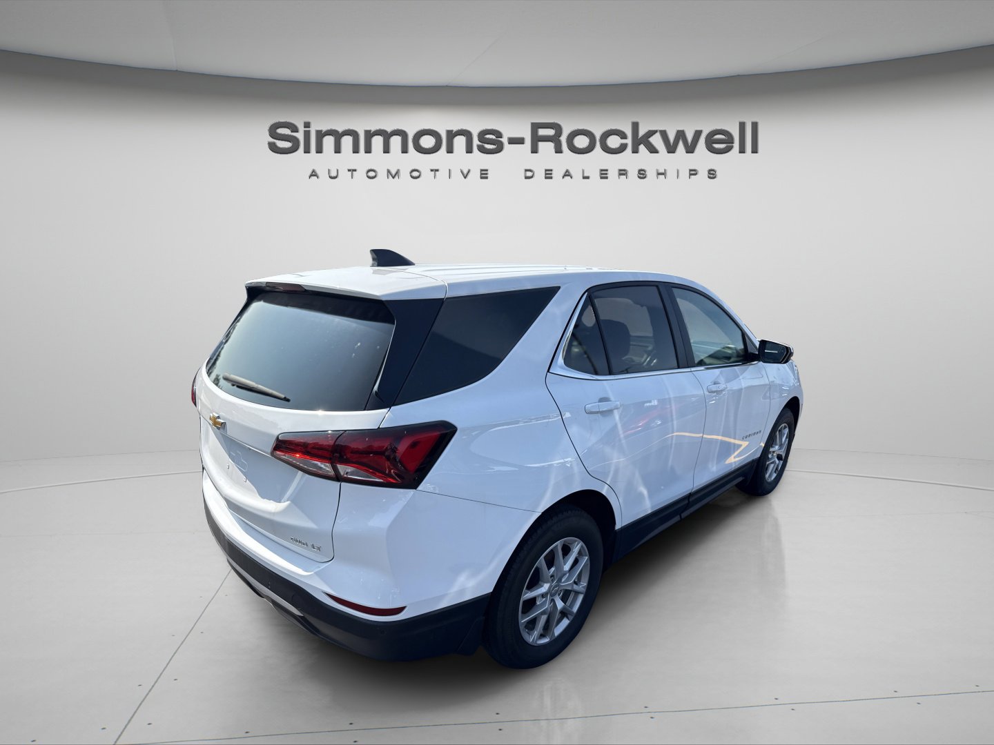 Used 2023 Chevrolet Equinox LT w/ LPO, Floor Liner Package image 19